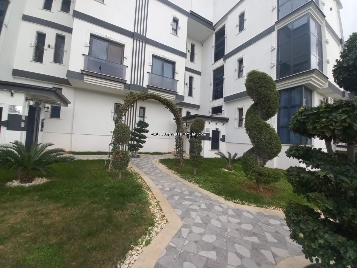 DİDİM ALTINKUM'DA HAVUZLU SİTEDE, DENİZE 500 MT, 2+1 MODERN DAİRE